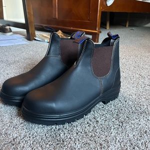 New mens blundstones!